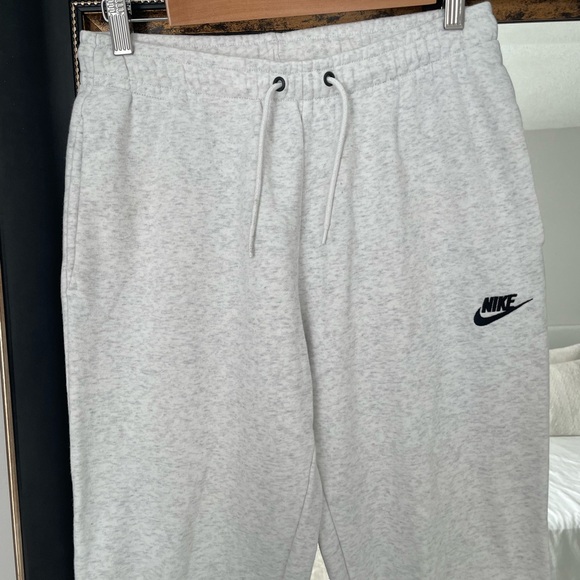 Nike Women's Light Gray Joggers - Picture 3 of 5